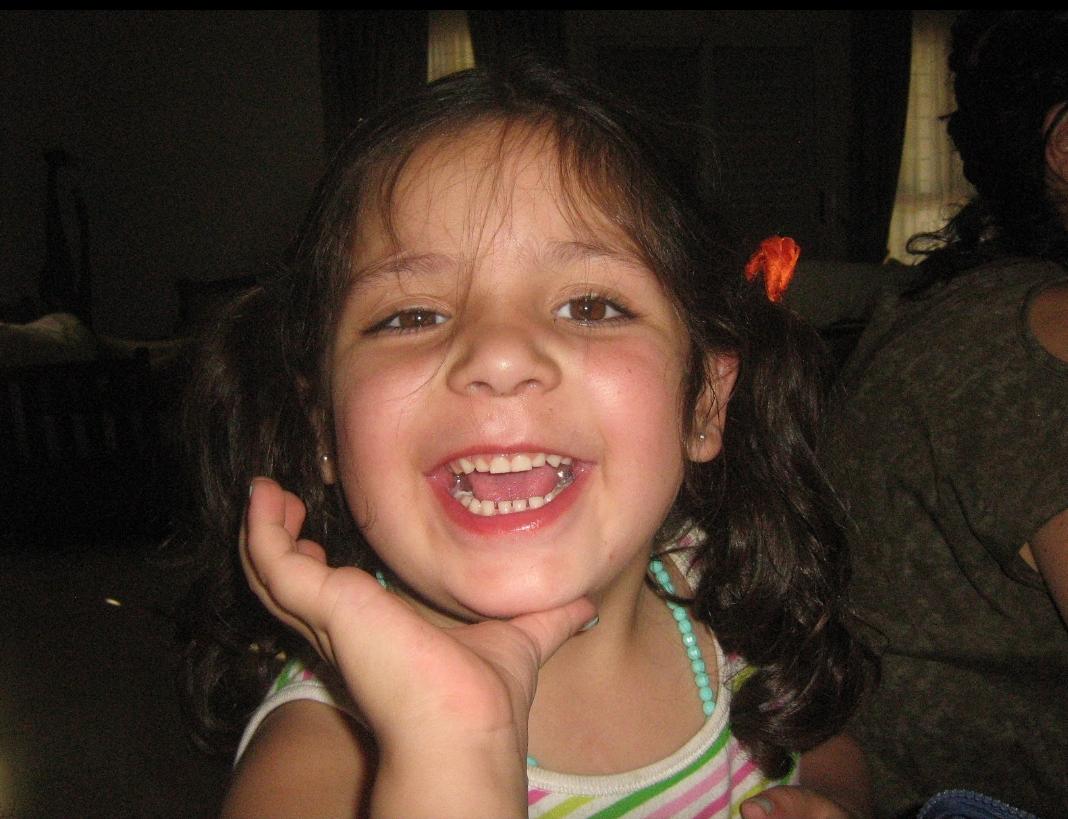 Salma sonriendo