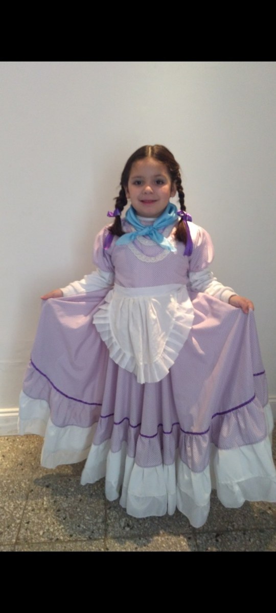 Salma con vestido